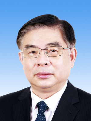 陸俊華，男，漢族，1962年1月生，研究生學(xué)歷，中共黨員，現(xiàn)任中央紀(jì)委國家監(jiān)委駐人民日報社紀(jì)檢監(jiān)察組組長、人民日報社編委委員。
