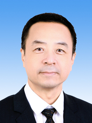 崔士鑫，男，漢族，1966年9月生，研究生學歷，中共黨員，現任人民日報社副總編輯兼機關黨委書記。