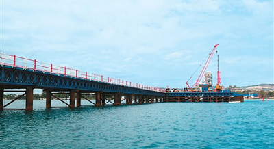 這是“希望大橋”